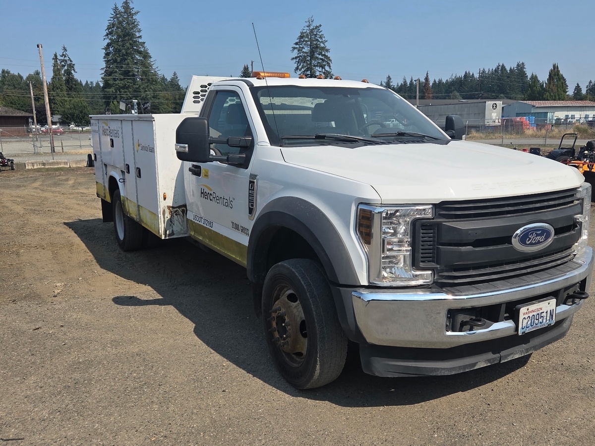 2018 Ford F550-5