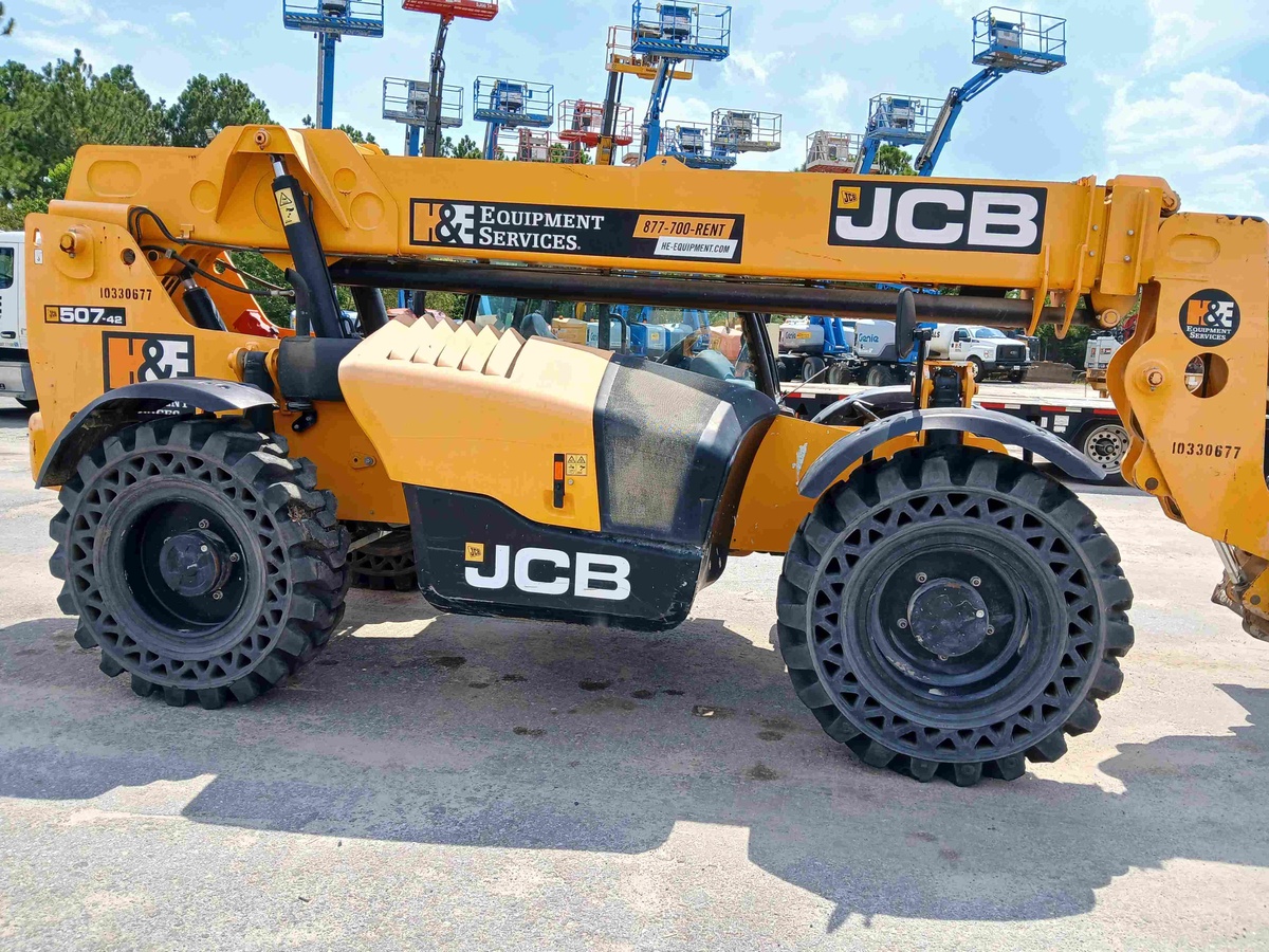 2021 JCB 507-42-3