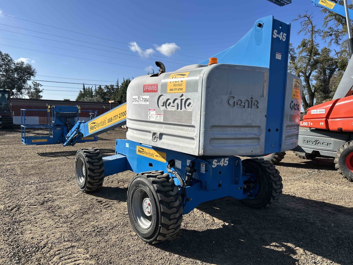 2017 Genie S-45-4