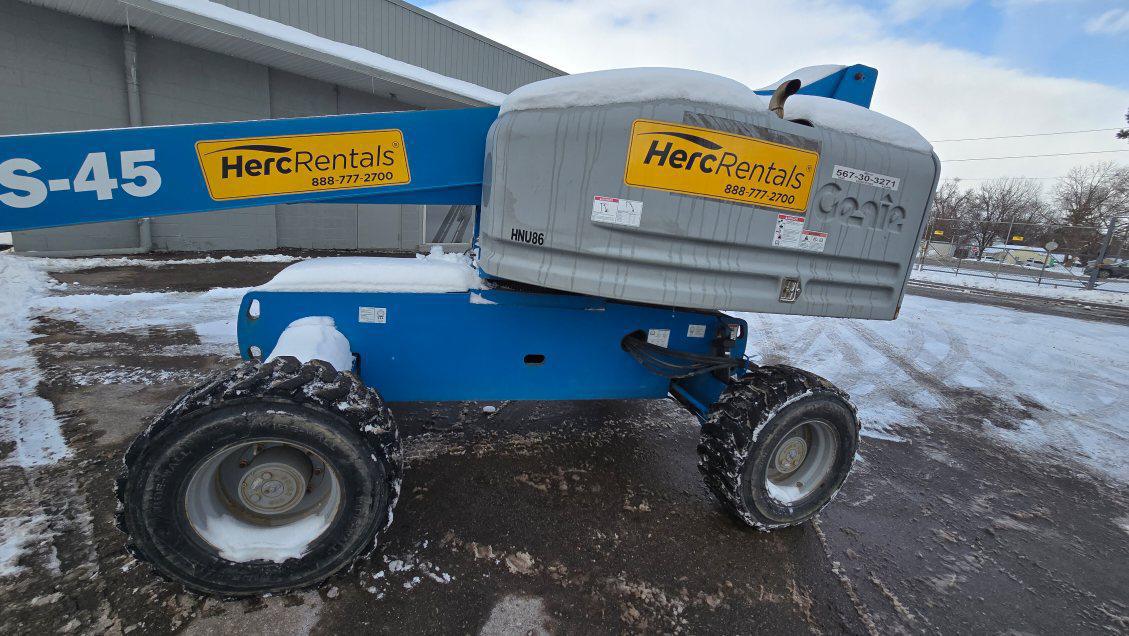 2017 Genie S-45