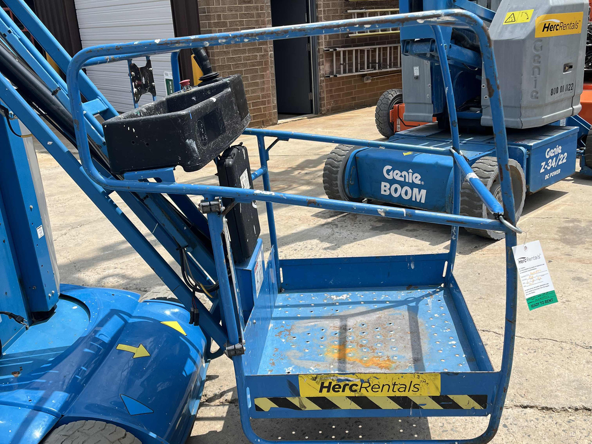 2018 Genie GR26J-3
