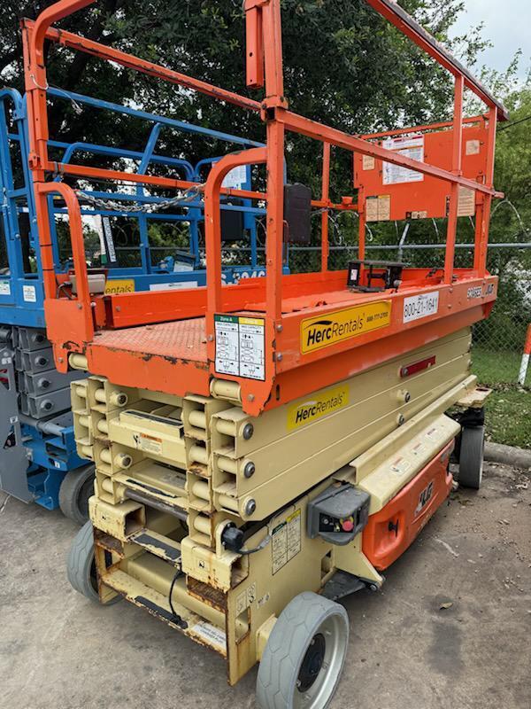 2018 JLG 3246ES-4