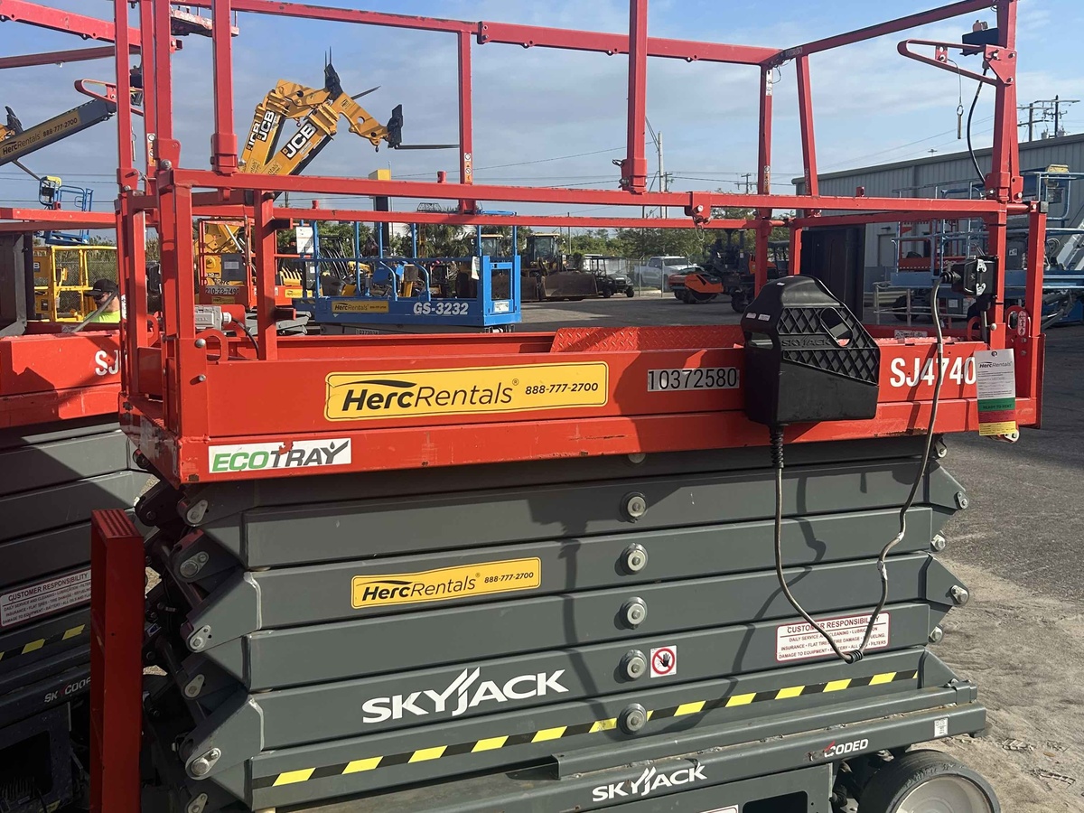 2022 Skyjack SJ4740-2