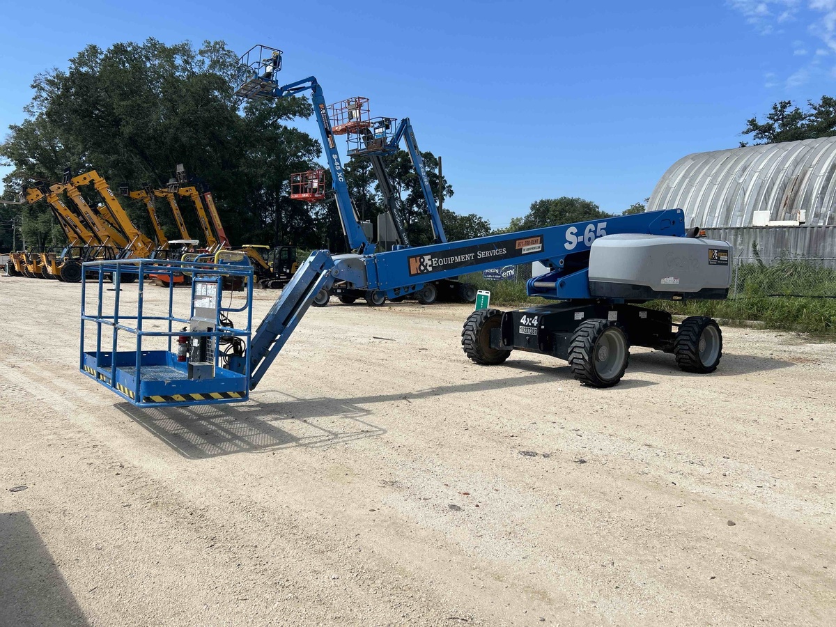 2018 Genie S-65