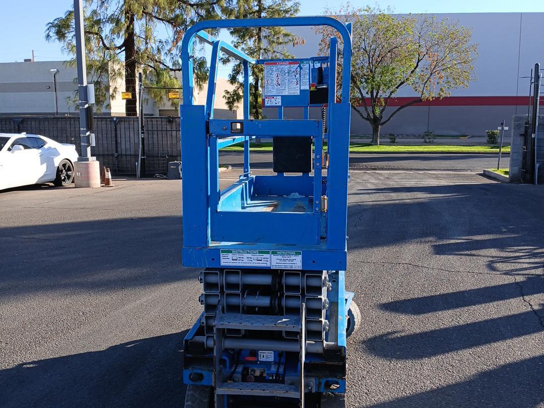 2017 Genie GS-1930