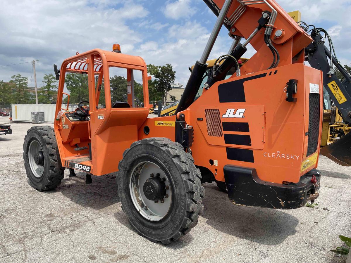 2018 SkyTrak 8042