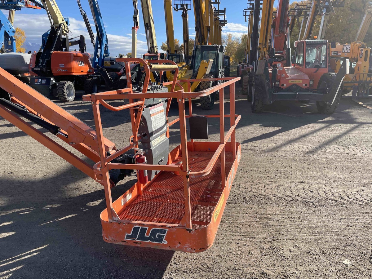 2018 JLG 460SJ-9