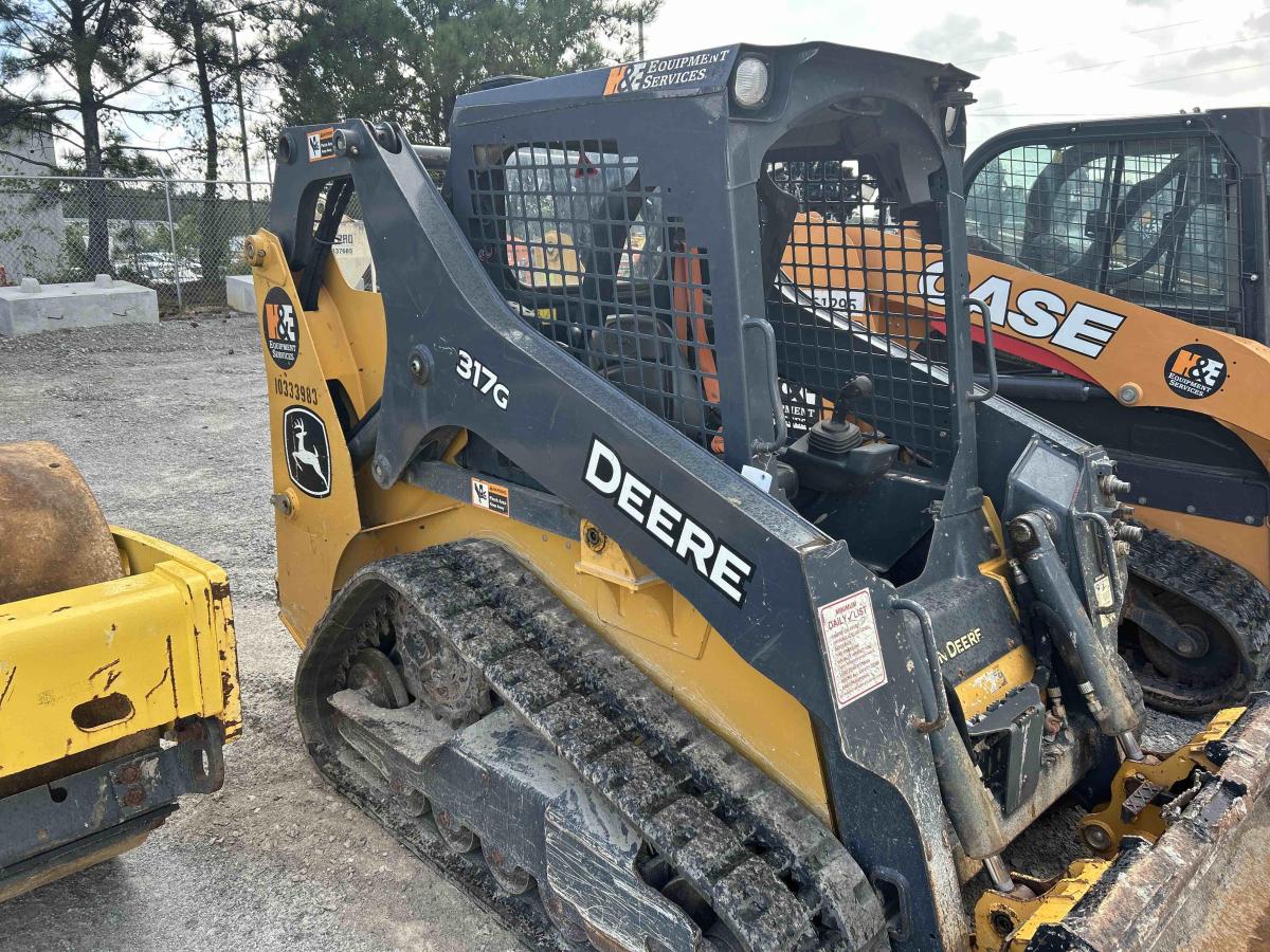 2021 John Deere 317G-8