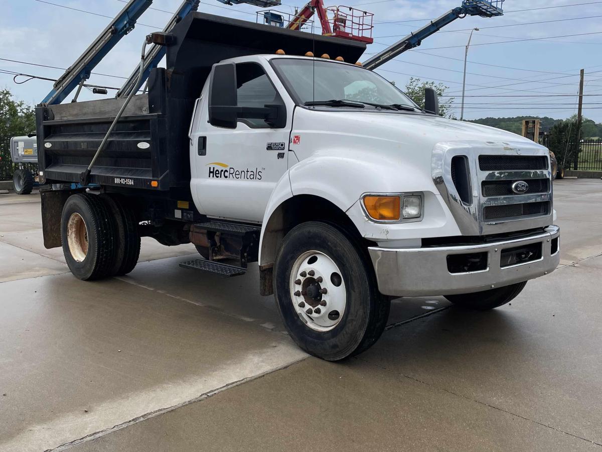 2015 Ford F650
