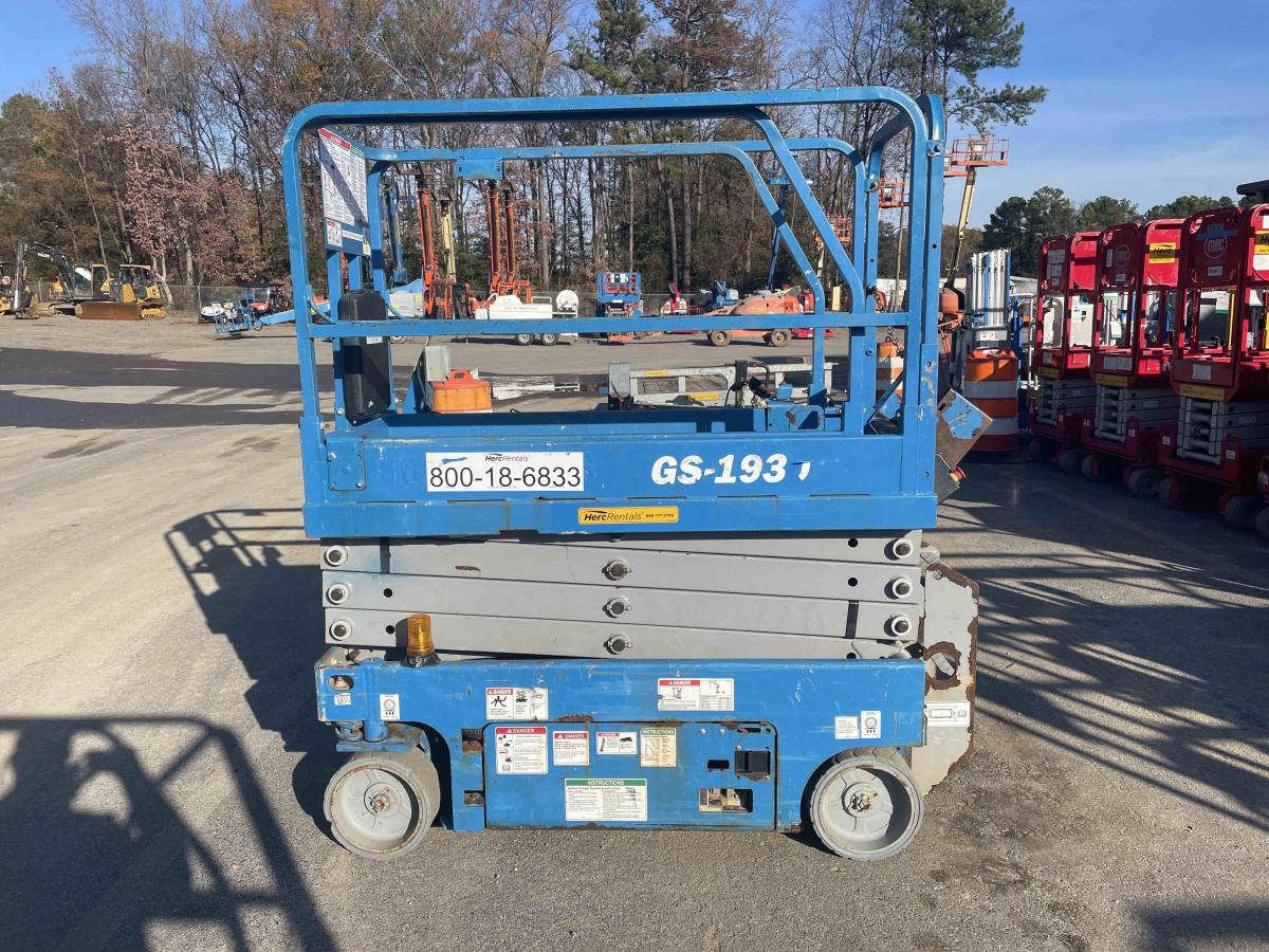 2017 Genie GS-1930