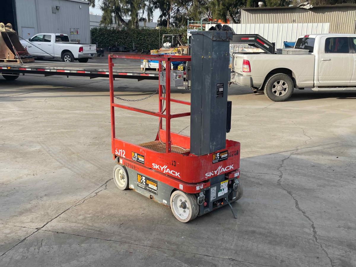 2016 Skyjack SJ12