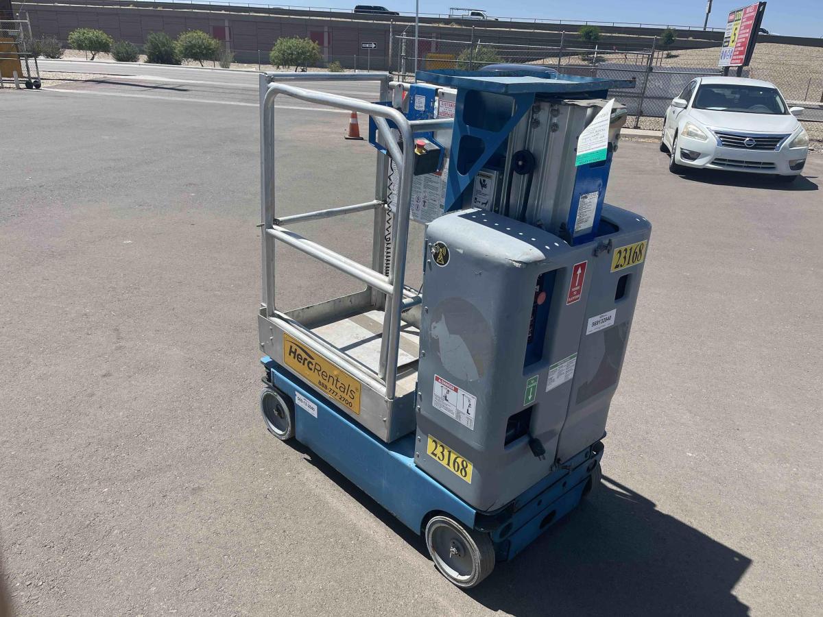 2018 Genie GR-12