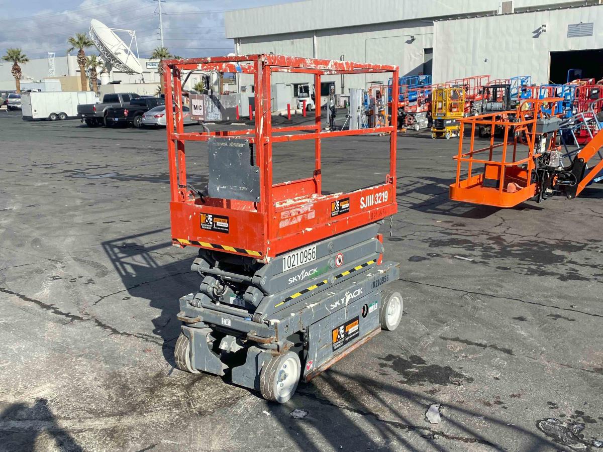 2017 Skyjack SJ3219