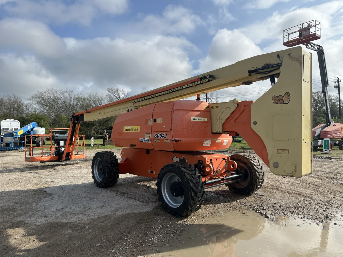 2018 JLG 800AJ-4