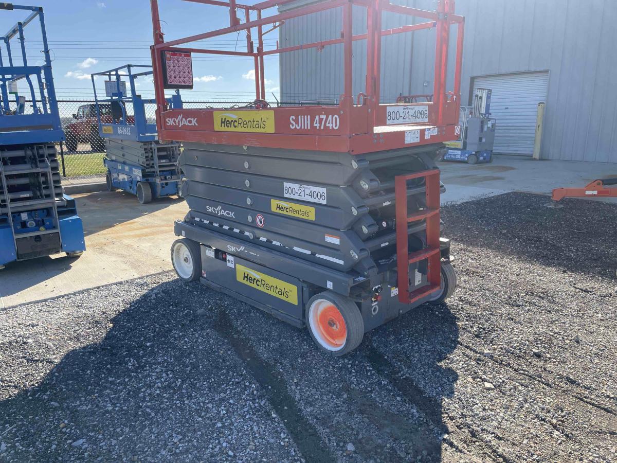 2018 Skyjack SJ4740