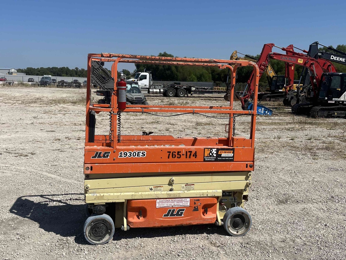 2018 JLG 1930ES-1