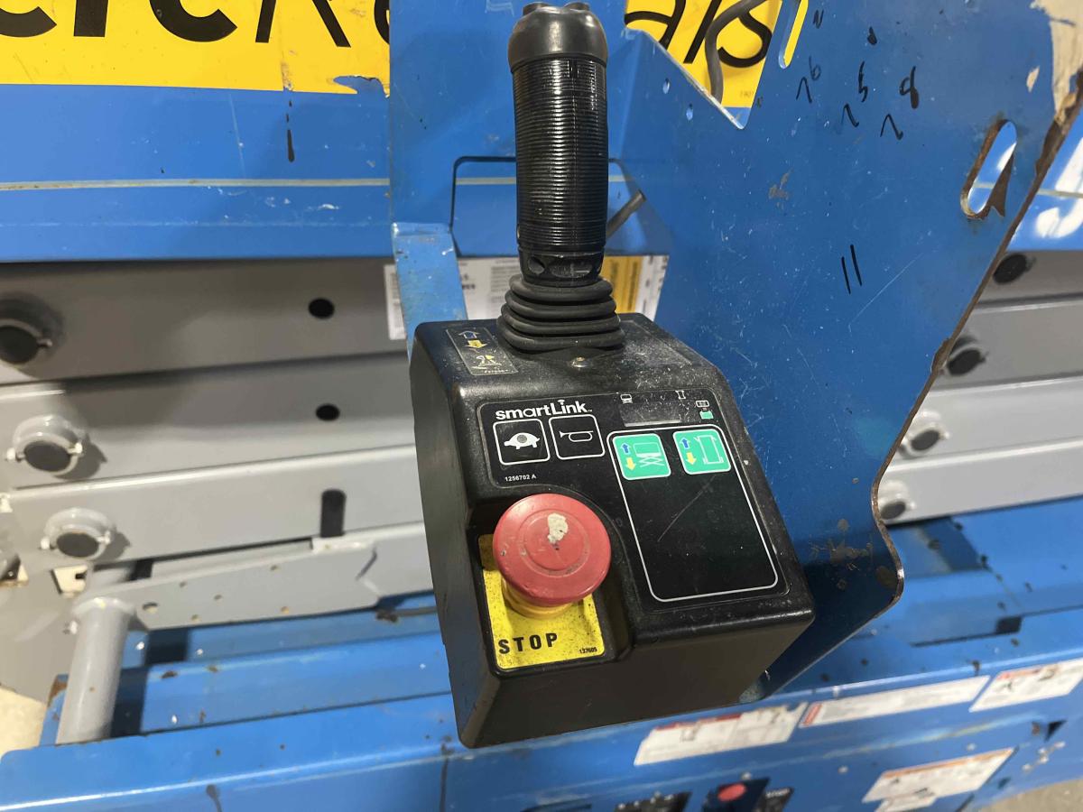 2019 Genie GS-3246