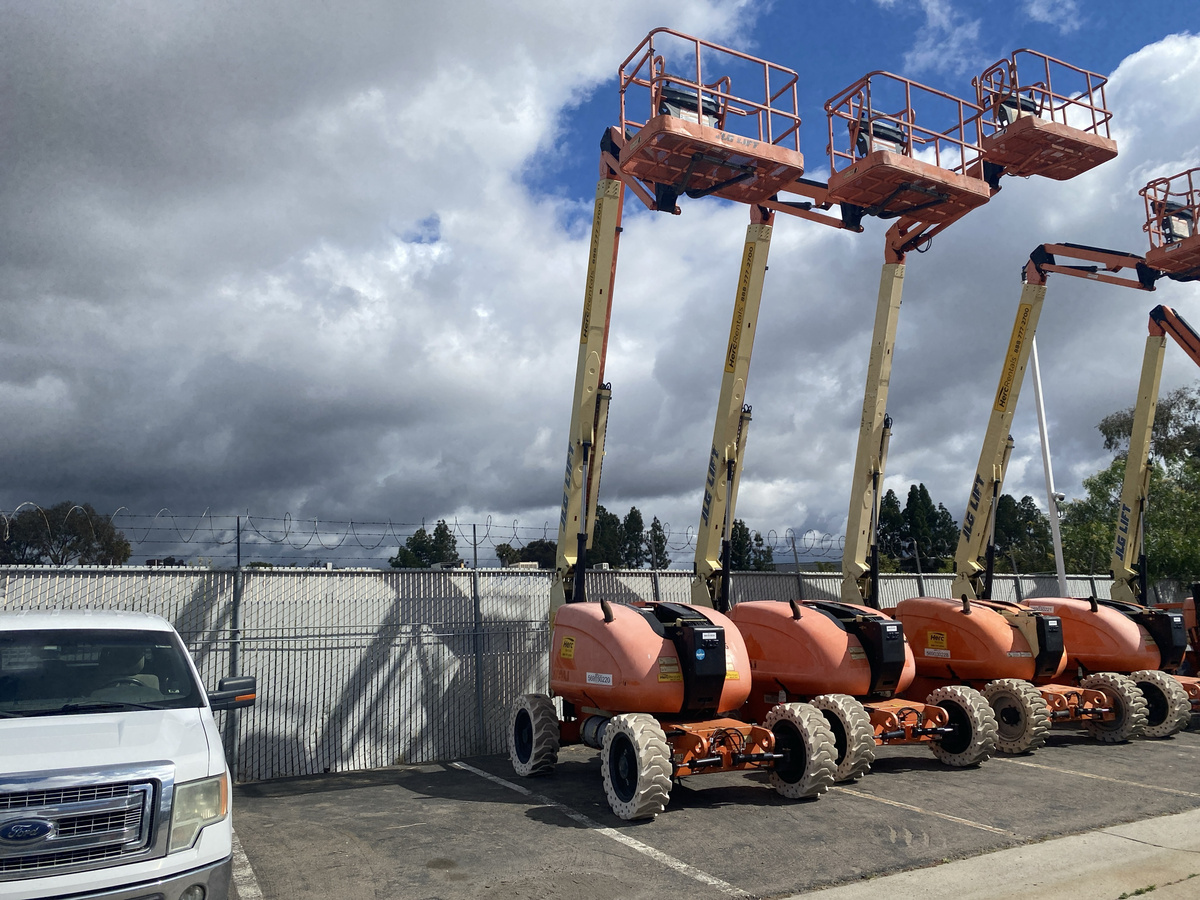 2015 JLG 600AJN Narrow