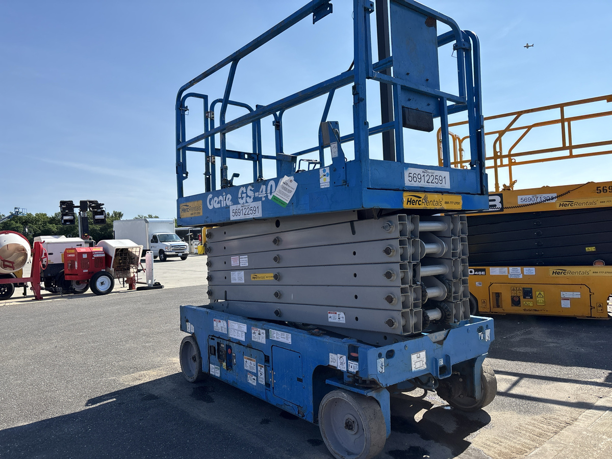 2018 Genie GS-4047-2