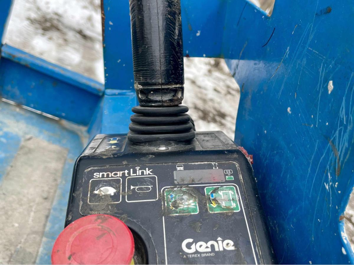 2017 Genie GS-3246-5