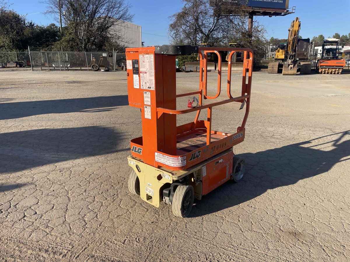 2017 JLG 1230ES-4