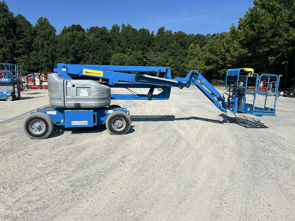 2018 Genie Z-45/25J-2