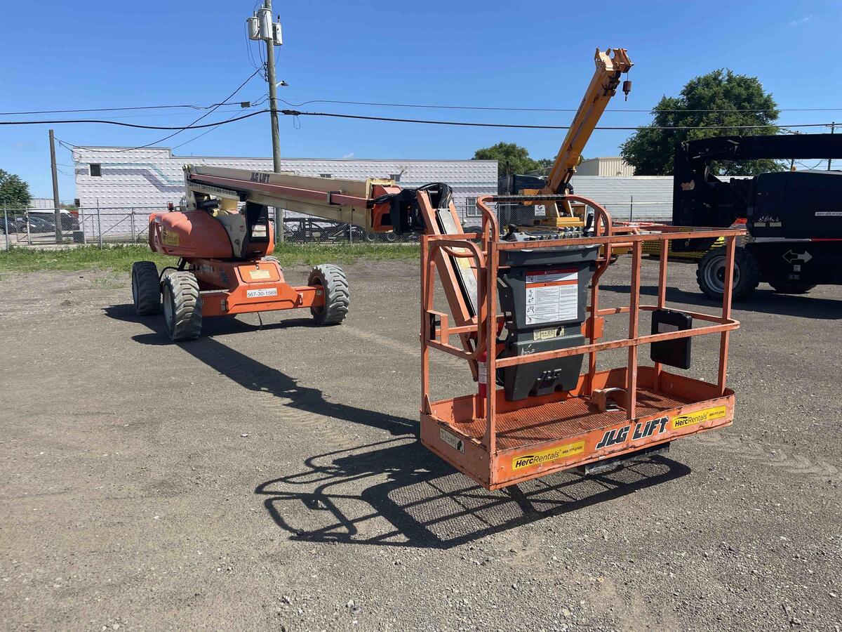 2015 JLG E600JP-2