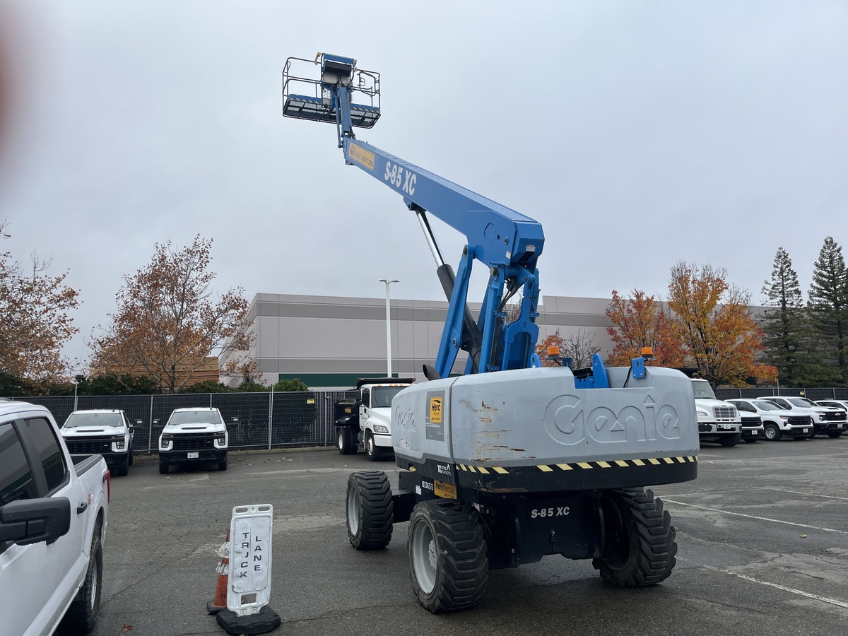 2018 Genie S-85-3