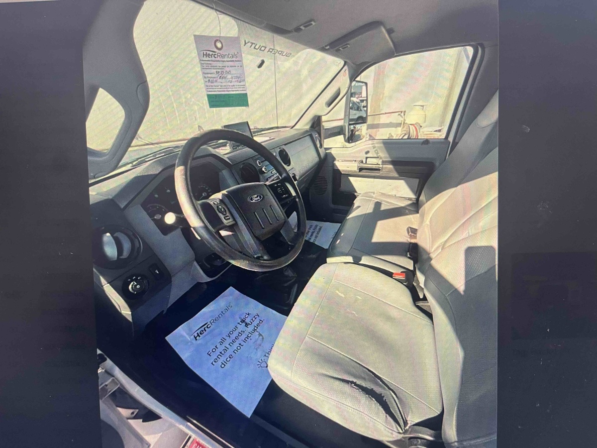2018 Ford F750-11