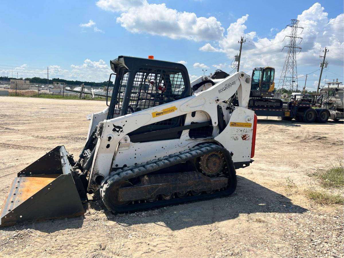 2021 Bobcat T740