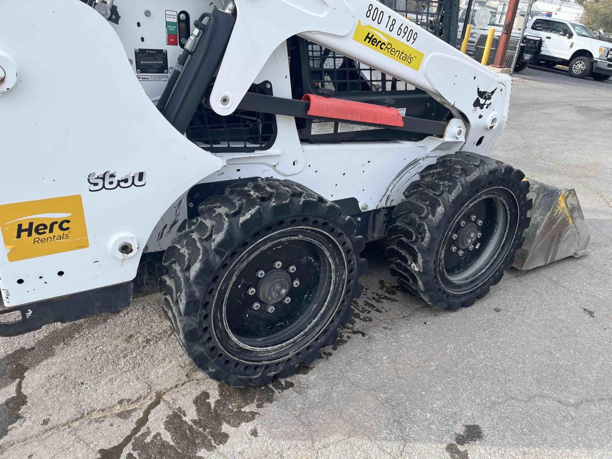 2017 Bobcat S650