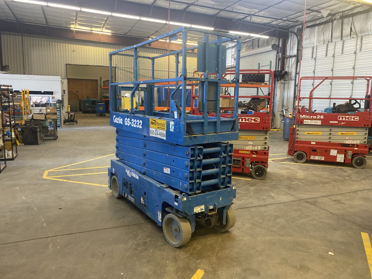 2019 Genie GS-3232-4