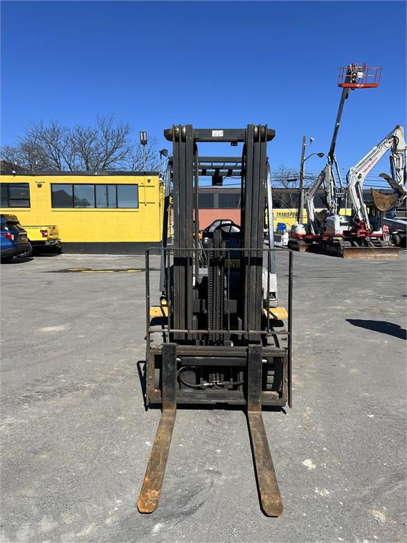 2017 Komatsu FG25T-16