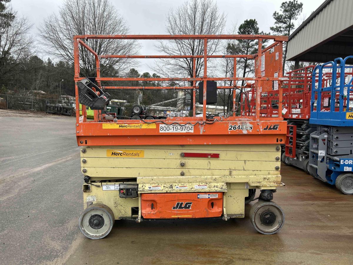 2018 JLG 2646ES