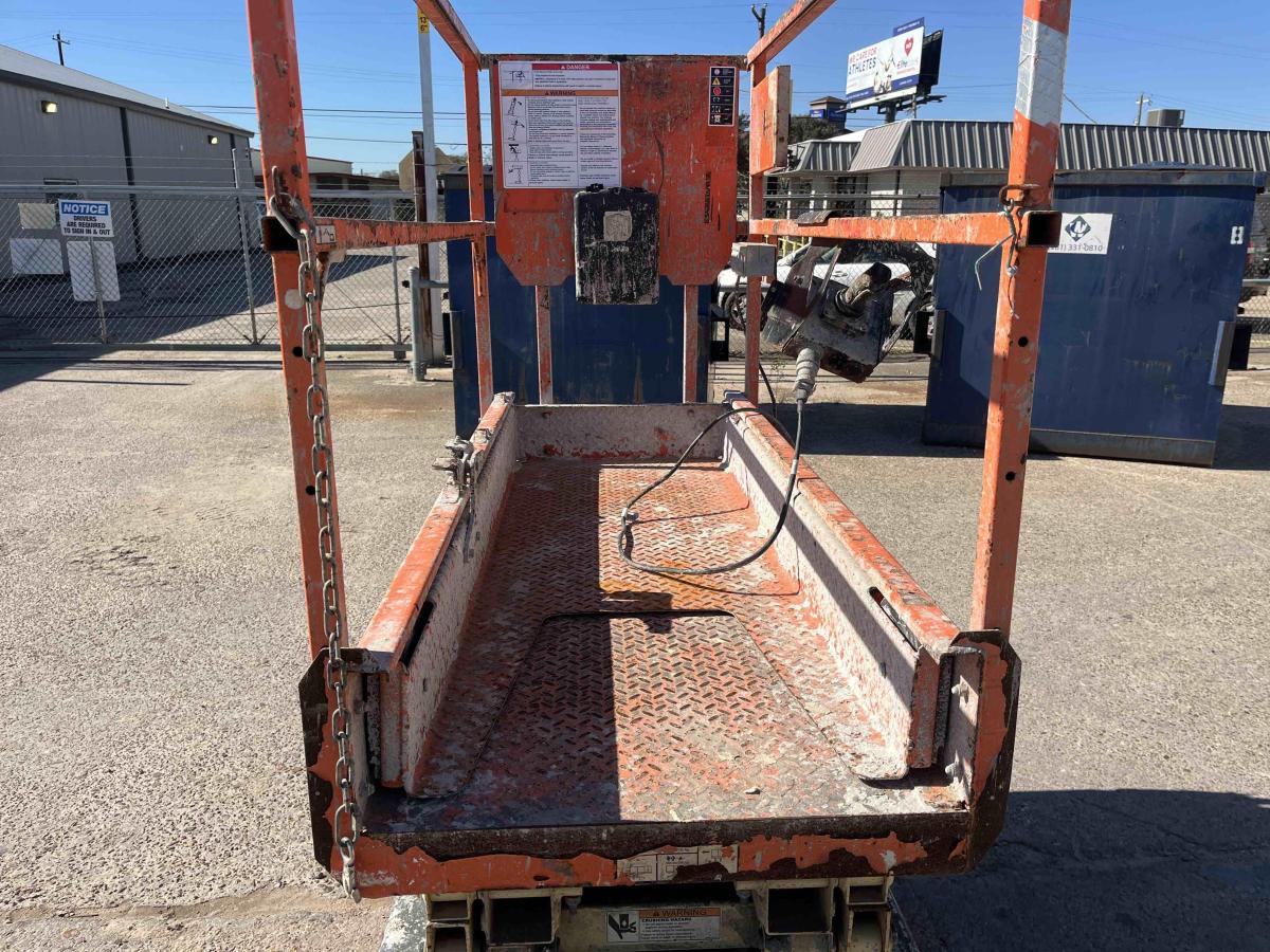 2018 JLG 1932R