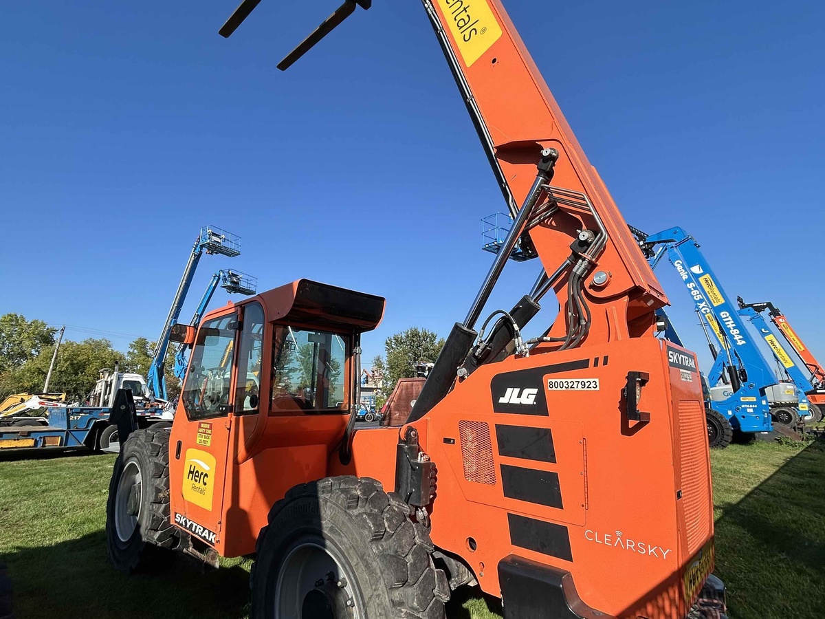 2021 SkyTrak 10042-10