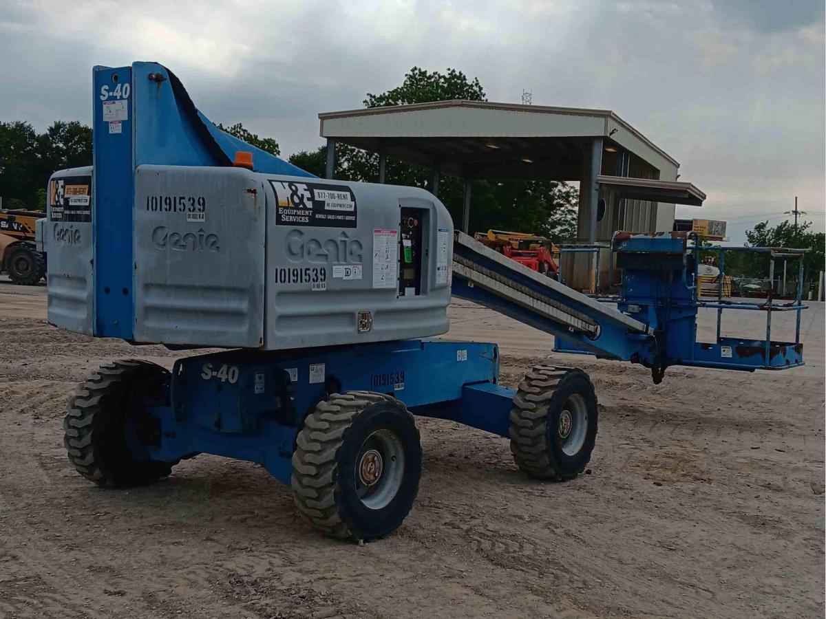 2016 Genie S-40