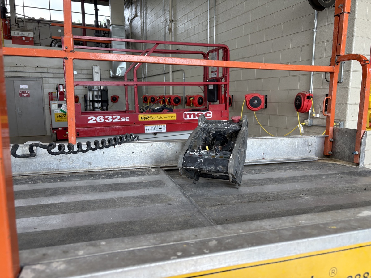 2014 JLG 3246ES-5