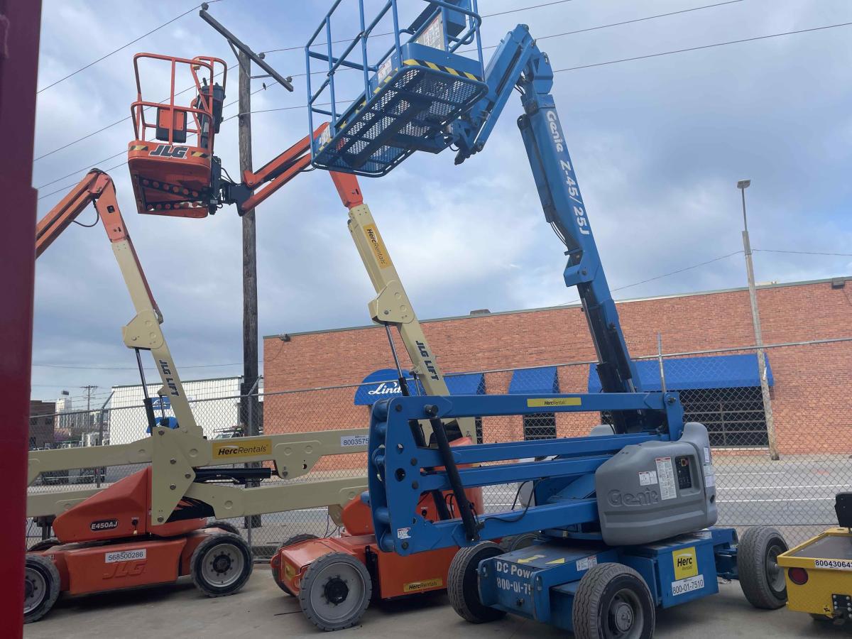 2014 Genie Z-45/25
