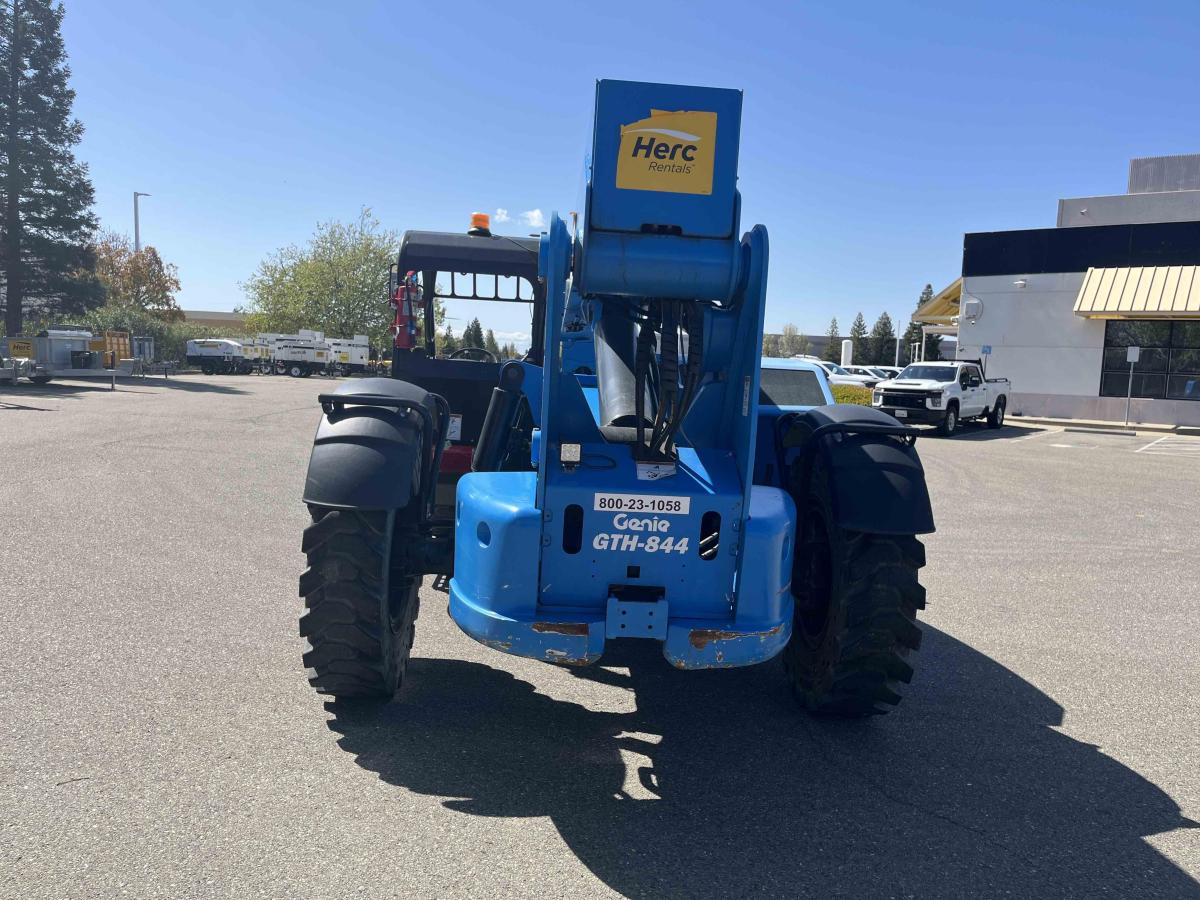 2018 Genie GTH 844-7