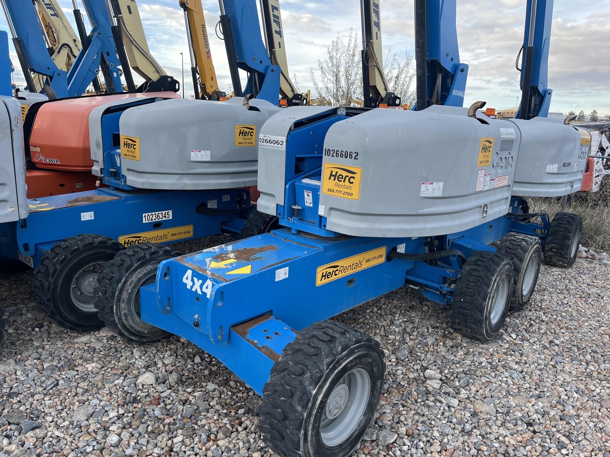2018 Genie S-45