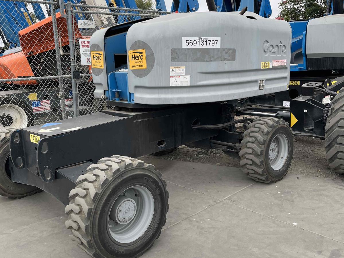 2008 Genie S-40
