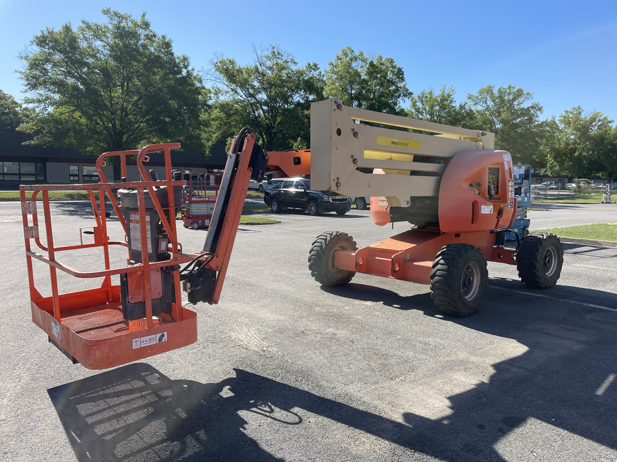 2015 JLG 450AJ