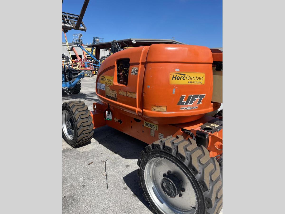 2016 JLG 600AJ