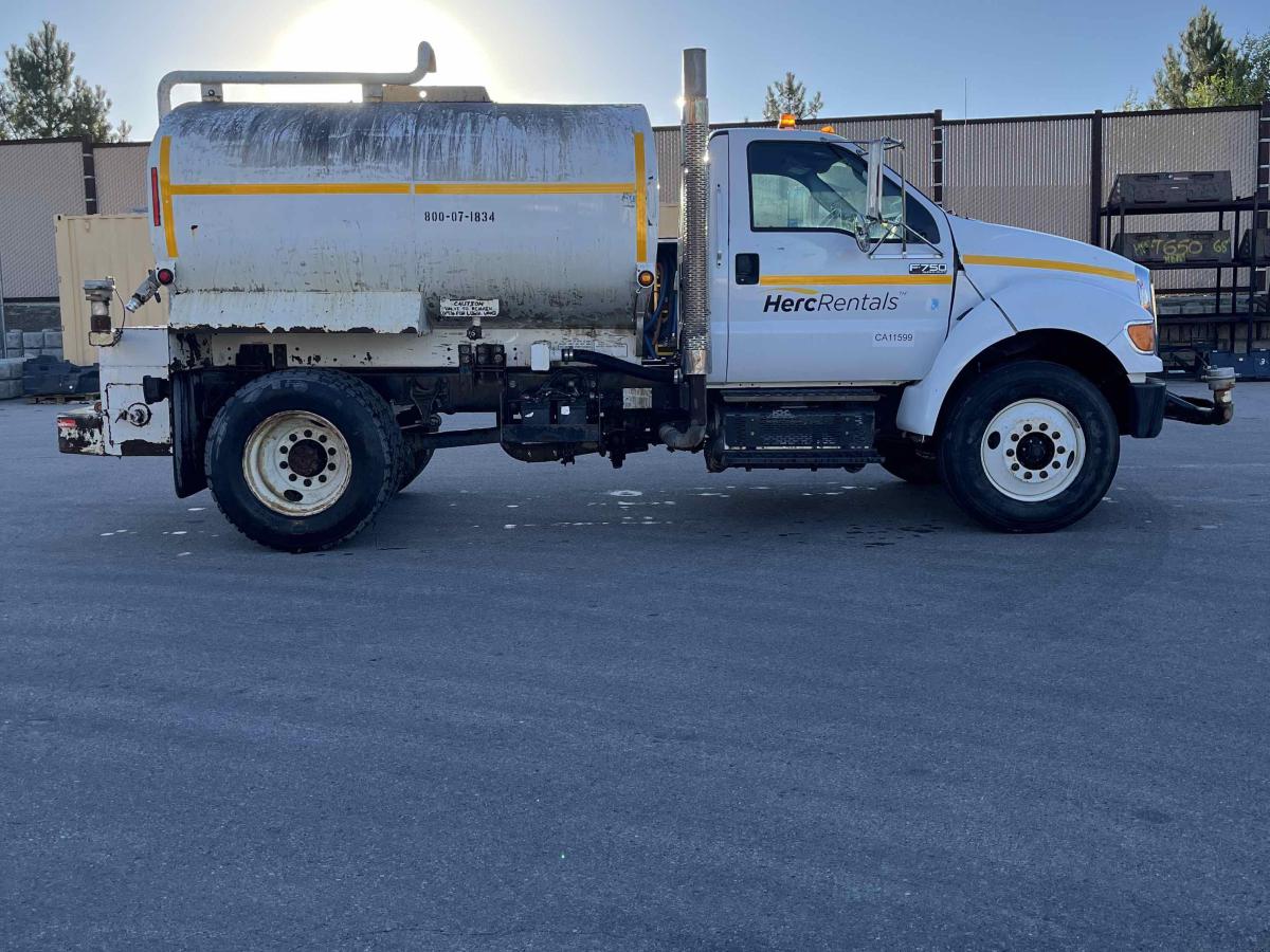 2015 Ford F750