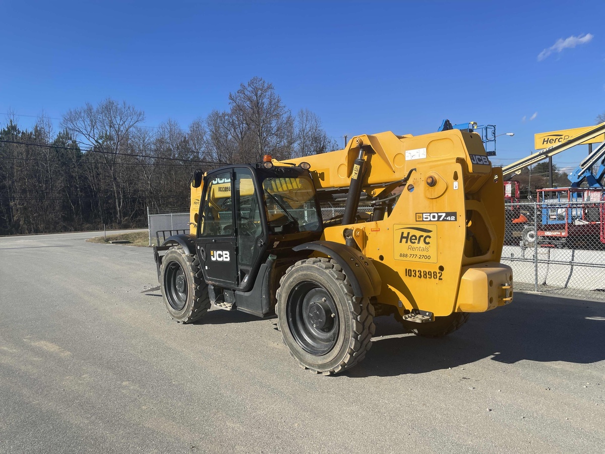 2021 JCB 507-42-4