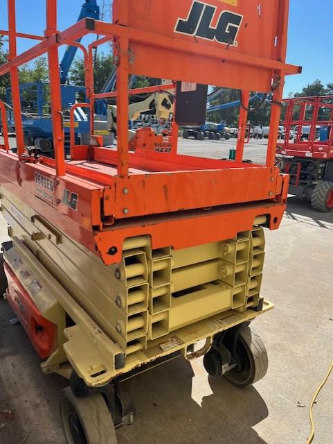 2017 JLG 2646ES-4