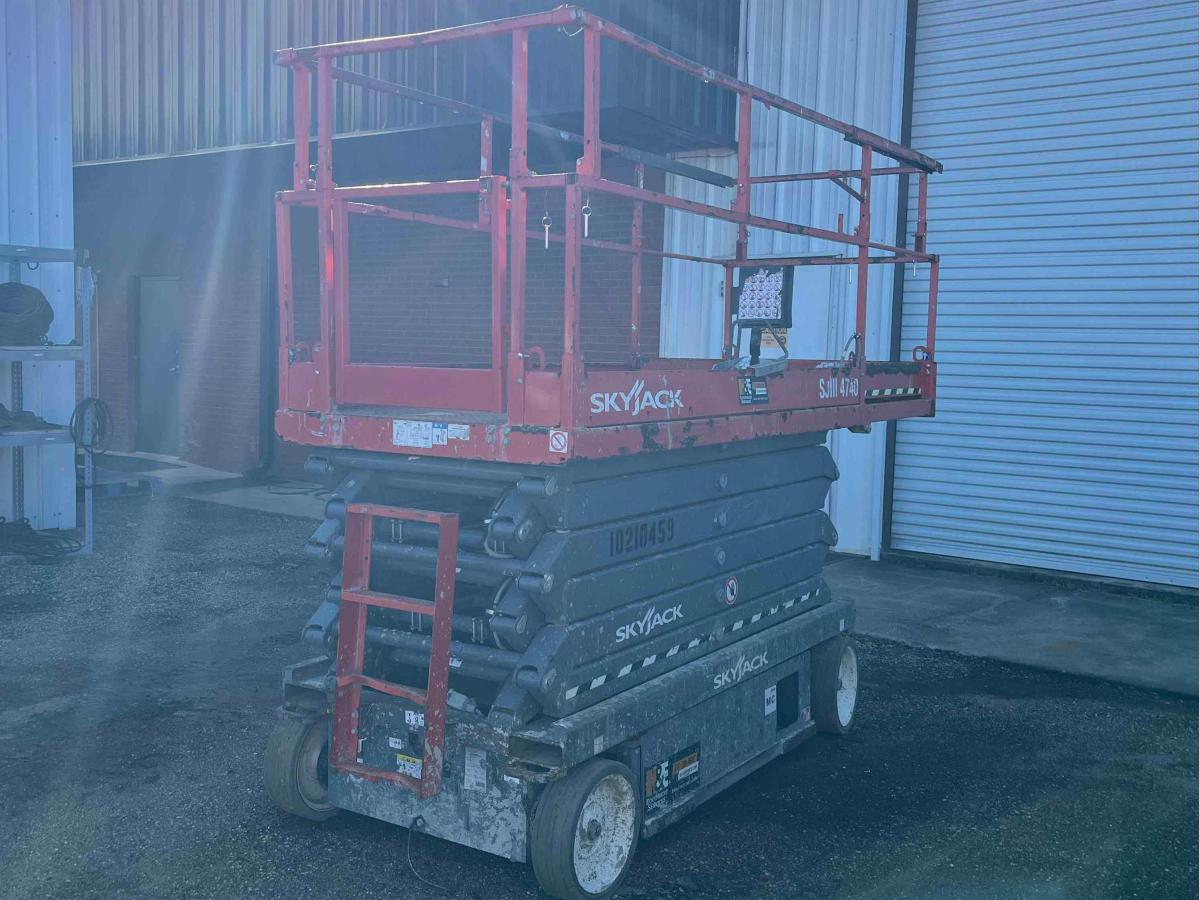 2017 Skyjack SJ4740