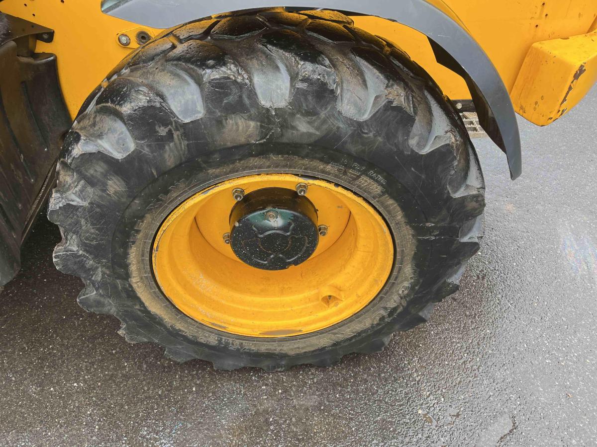 2018 JCB 510-56