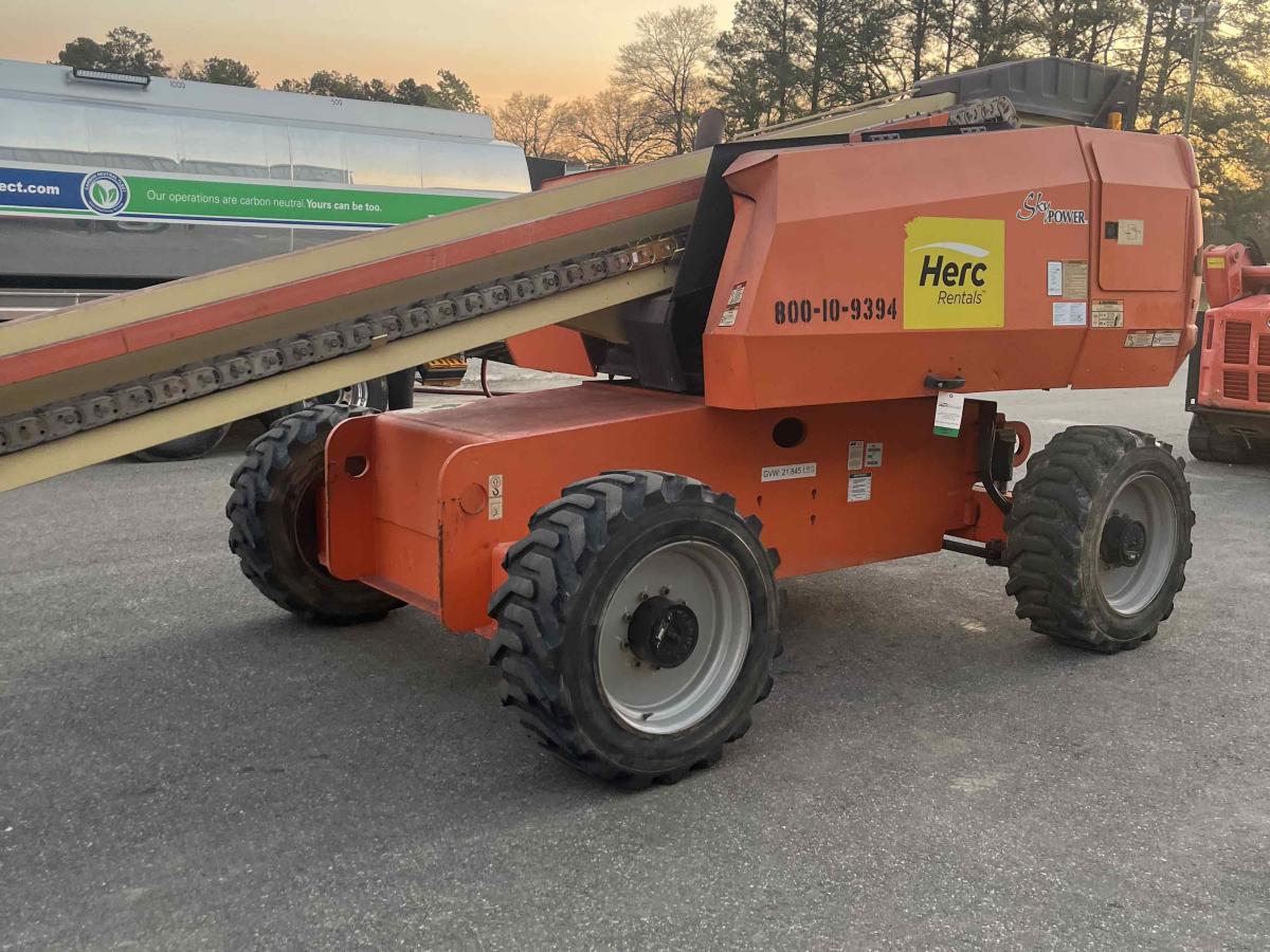 2016 JLG 600S